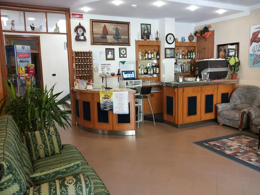 **  Hotel Cannes Rimini Olaszország