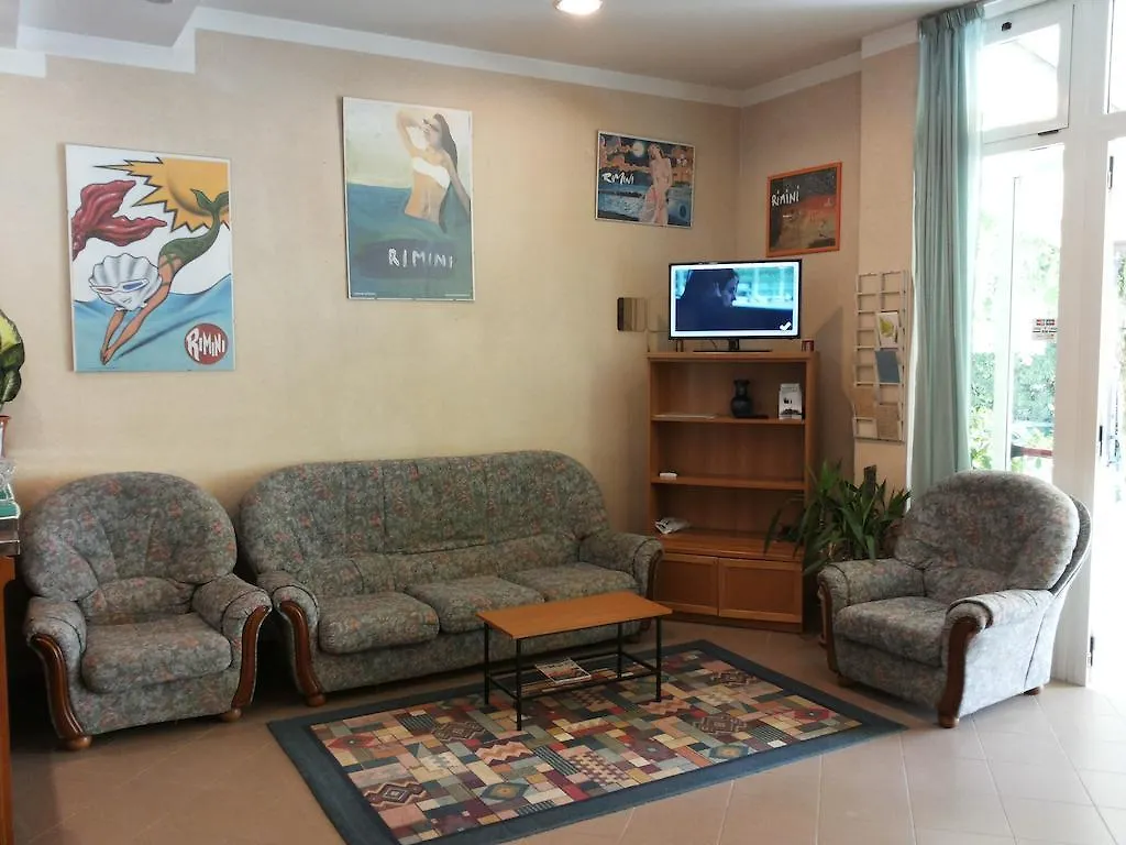 Hotel Cannes Rimini 2*,